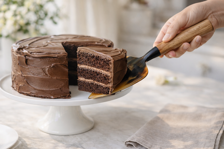 Horn & Wood Cake Server