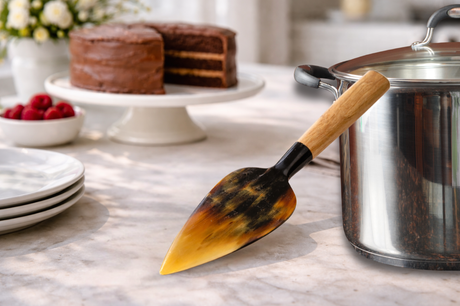 Horn & Wood Cake Server