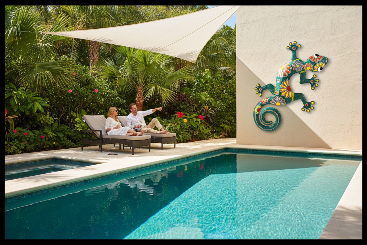 Jumbo Painted Gecko Green - Poolside Luxury Setting